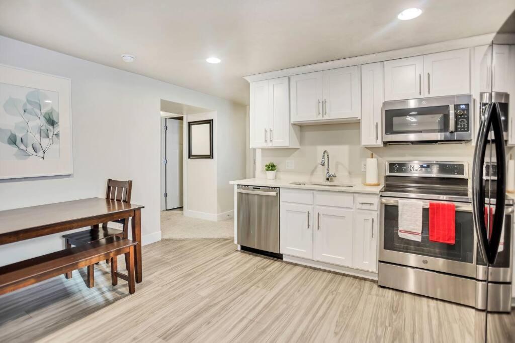 New Furnished 2Bd Apt! Great For Long Stays Vineyard Exterior foto
